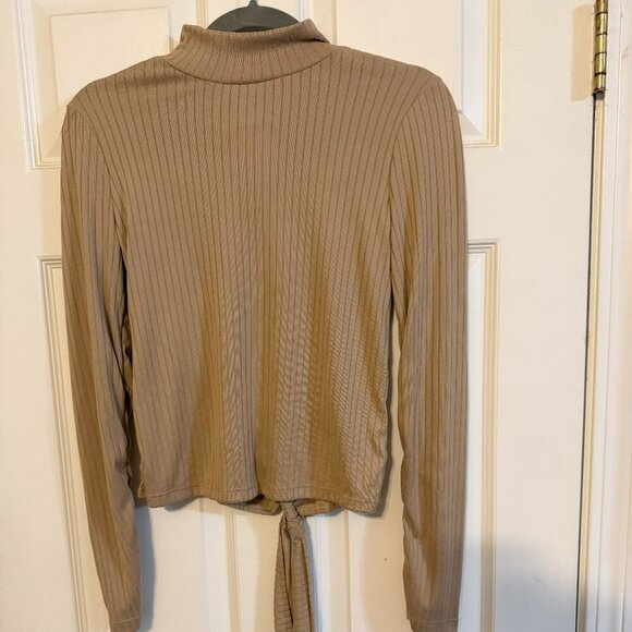 Tan Ribbed Long Sleeve Tie-Front Top – Size Medium, NWT, Soft Stretch Knit - Picture 3 of 5